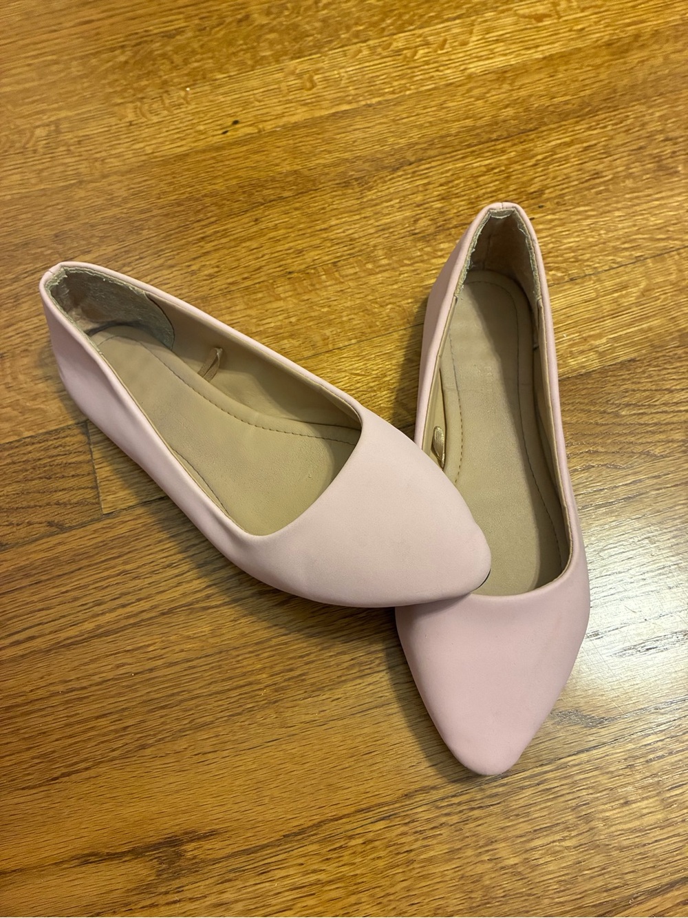 Women’s Pointed Toe Ballet Flats in Light Pink